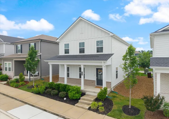 Photo 4 of Single family home for sale at 1337 Carriage Park Dr, Hermitage, TN 37076 | MLS# 3285966 | Listing updated on 2026-10-02