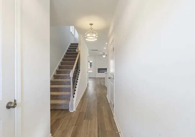 2nd image of 275 Claude Cir, Clarksville, TN 37042 | MLS# 3283672
