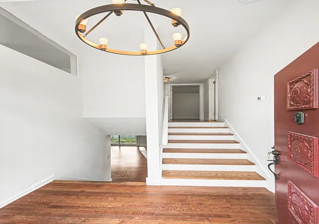 Photo 2 of Townhouse for sale at 21 Vaughns Gap Rd #4, Nashville, TN 37205 | MLS# 3285828 | Listing updated on 2026-09-04