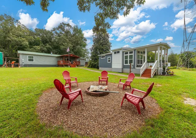 1st image of 530 Douglas Ln, Camden, TN 38320 | MLS# 3283761