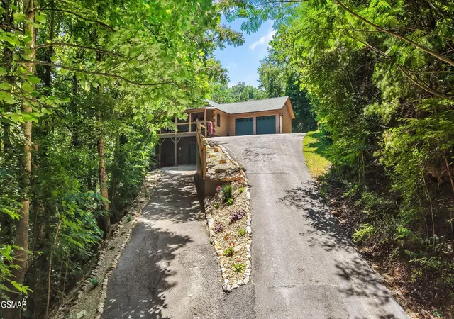 2nd image of 288 Panther Creek Road, Sevierville, TN 37876 | MLS# 3302173