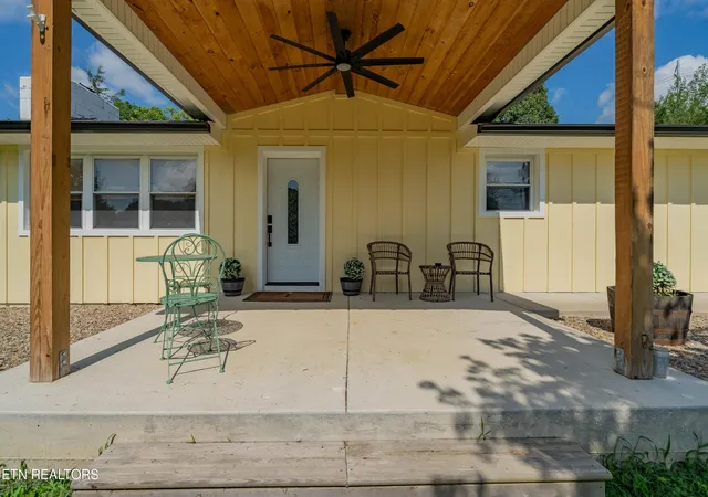 3rd image of 2319 Norris Ln, Knoxville, TN 37924 | MLS# 3326086
