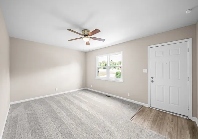 Photo 3 of Single family home for sale at 726 Needmore Rd, Clarksville, TN 37040 | MLS# 3285989 | Listing updated on 2026-08-20