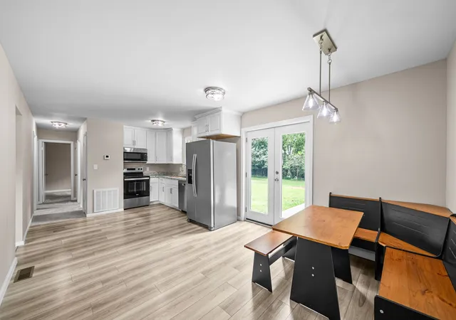 Photo 4 of Single family home for sale at 726 Needmore Rd, Clarksville, TN 37040 | MLS# 3285989 | Listing updated on 2026-08-20