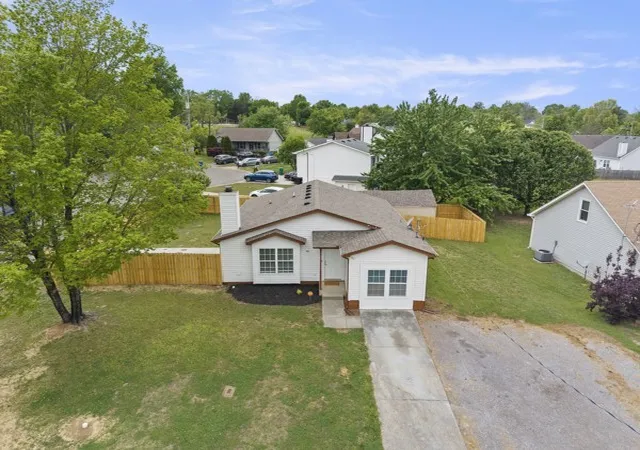 Photo 1 of Single family home for sale at 421 Cedar Park Cir, La Vergne, TN 37086 | MLS# 3283829 | Listing updated on 2026-09-02