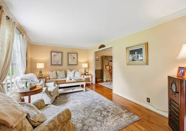 Photo 3 of Single family home for sale at 178 Meadowlake Dr, Hendersonville, TN 37075 | MLS# 3283827 | Listing updated on 2026-09-13