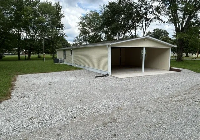 5th image of 410 Franklin St, Cowan, TN 37318 | MLS# 3285563