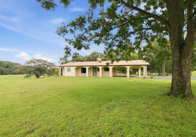 1st image of 380 Mcintosh Rd, Paris, TN 38242 | MLS# 3285460