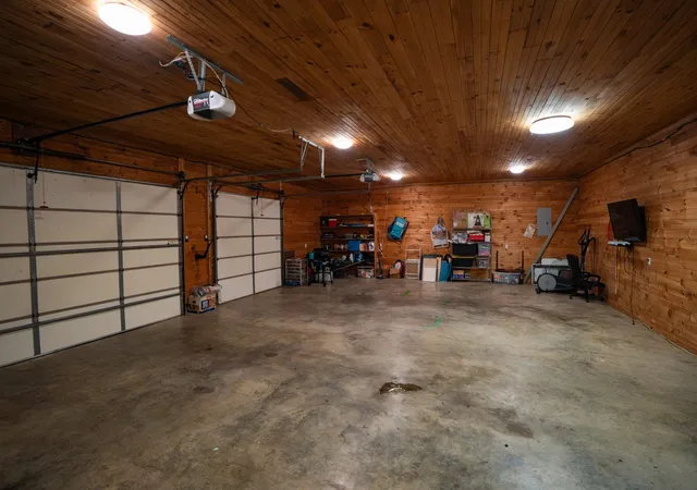 Photo 3 of Single family home for sale at 175 Sandy Cir, Springville, TN 38256 | MLS# 3285449 | Listing updated on 2026-10-06