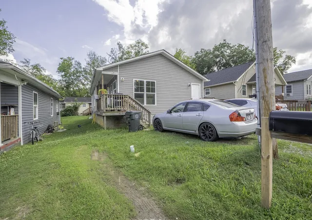 Photo 14 of Single family home for sale at 2110 East 18th St, Chattanooga, TN 37404 | MLS# 3283844 | Listing updated on 2026-08-20