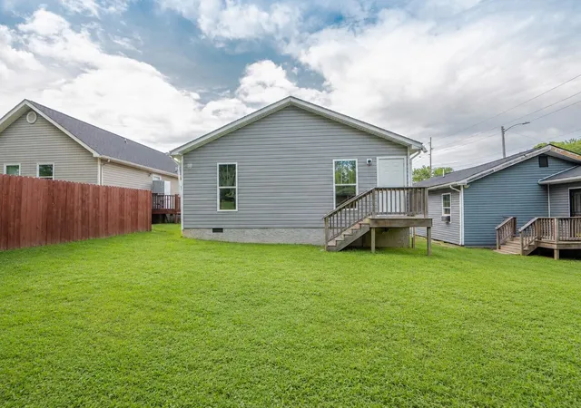 Photo 2 of Single family home for sale at 2110 East 18th St, Chattanooga, TN 37404 | MLS# 3283844 | Listing updated on 2026-08-20
