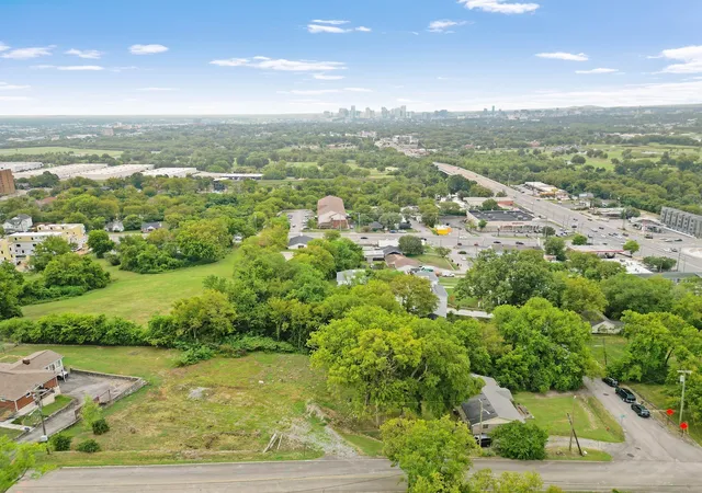 Photo 3 of Single family home for sale at 3214 Resha Ln, Nashville, TN 37218 | MLS# 3285547 | Listing updated on 2026-09-02