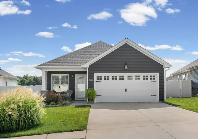 1st image of 521 Justify Dr, Hopkinsville, KY 42240 | MLS# 3285687