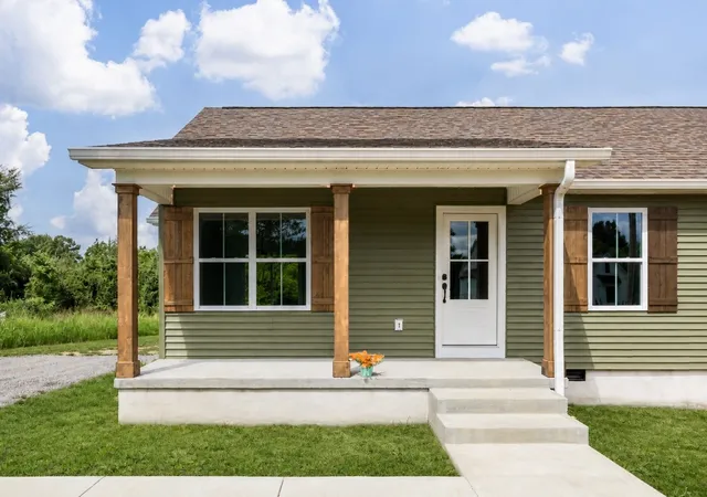 Photo 1 of Single family home for sale at 291 Oakmere Ln, Lafayette, TN 37083 | MLS# 3286189 | Listing updated on 2026-09-28