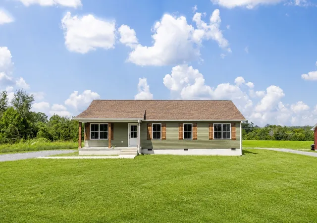 Photo 3 of Single family home for sale at 291 Oakmere Ln, Lafayette, TN 37083 | MLS# 3286189 | Listing updated on 2026-09-28