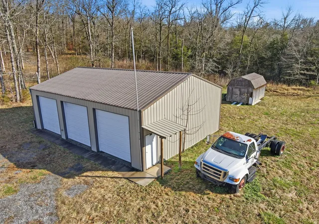 2nd image of 30 Smokey Cir, Petersburg, TN 37144 | MLS# 3285642