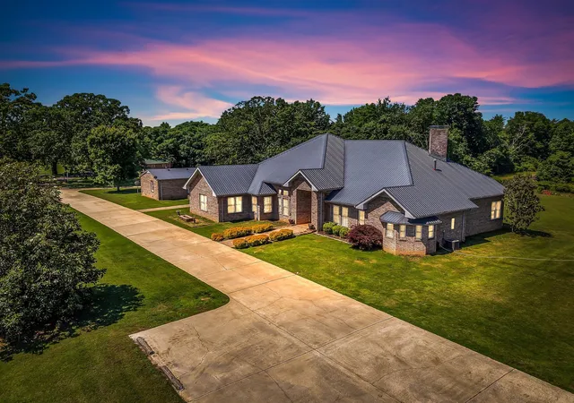 1st image of 555 Randall Hitchcock Rd, Rock Island, TN 38581 | MLS# 3526398