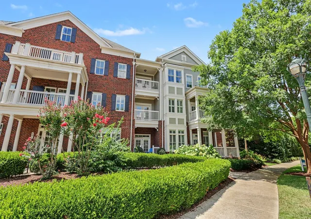2nd image of 991 Westhaven Blvd #10, Franklin, TN 37064 | MLS# 3285697