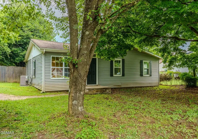 3rd image of 5202 Murphy Rd, Knoxville, TN 37918 | MLS# 3285586