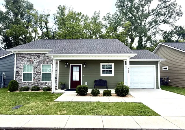 1st image of 216 Nichols Dr, Woodbury, TN 37190 | MLS# 3285640