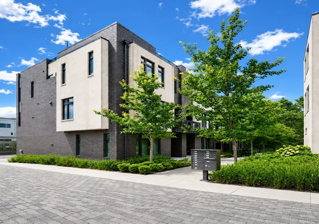Photo 3 of Townhouse for sale at 1106 Sigler St #1106, Nashville, TN 37203 | MLS# 3305176 | Listing updated on 2026-10-08