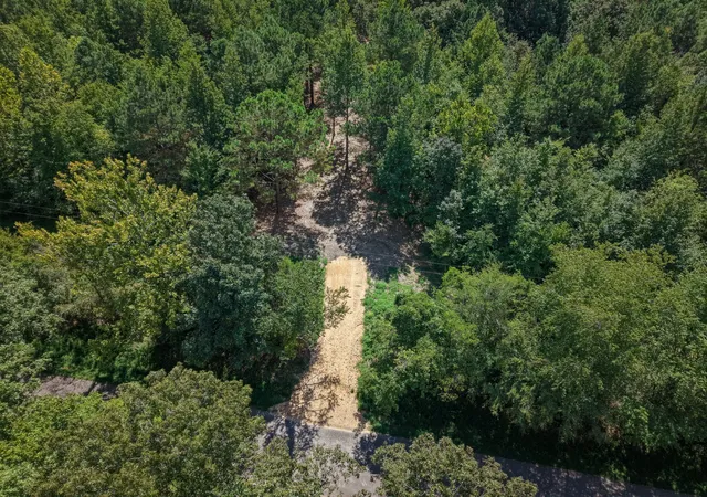 Photo 4 of Land for sale at 0 Point Mason Rd, Big Sandy, TN 38221 | MLS# 3597257 | Listing updated on 2026-09-21