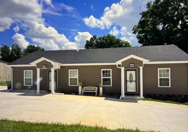 1st image of 202 Elliott Way, Decherd, TN 37324 | MLS# 3309431