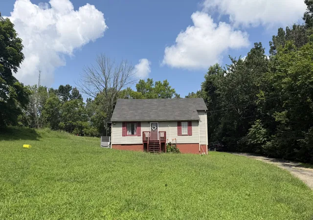 Photo 2 of Sale Pending at 3872 Hutson Ave, Nashville, TN 37216 | MLS# 3285987 | Listing updated on 2026-09-07