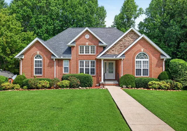 Photo 2 of Single family home for sale at 1422 Grassland Dr, Ashland City, TN 37015 | MLS# 3286169 | Listing updated on 2026-09-13
