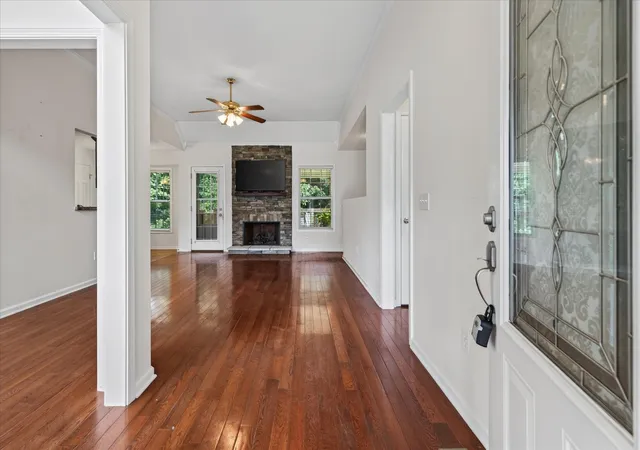 Photo 4 of Single family home for sale at 1422 Grassland Dr, Ashland City, TN 37015 | MLS# 3286169 | Listing updated on 2026-09-13