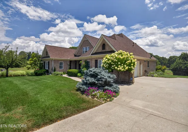 2nd image of 143 Amberly Court, Lenoir City, TN 37772 | MLS# 3512848