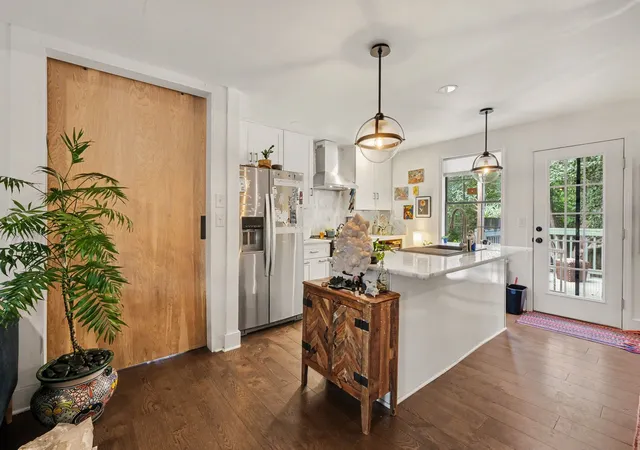 Photo 3 of Single family home for sale at 204 Morganmeade Ct, Nashville, TN 37216 | MLS# 3298133 | Listing updated on 2026-10-01
