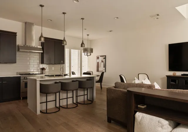 Photo 4 of Townhouse for sale at 321 Garfield St, Nashville, TN 37208 | MLS# 3302544 | Listing updated on 2026-08-20