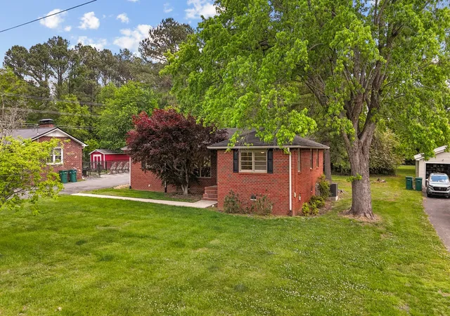 2nd image of 128 Bel Aire Dr, Winchester, TN 37398 | MLS# 3285789