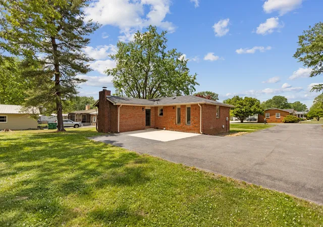 4th image of 128 Bel Aire Dr, Winchester, TN 37398 | MLS# 3285789