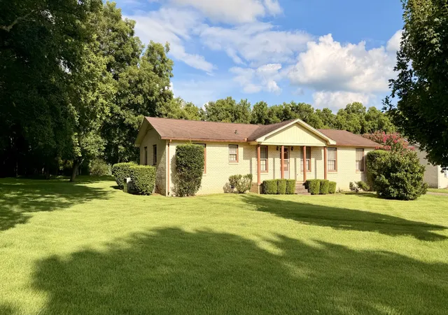 Photo 4 of Single family home for sale at 229 Robin Hood Rd, Pulaski, TN 38478 | MLS# 3287768 | Listing updated on 2026-08-26