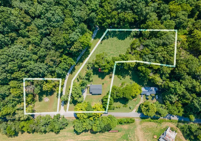 2nd image of 755 Briar Pond Rd, Centerville, TN 37033 | MLS# 3285846