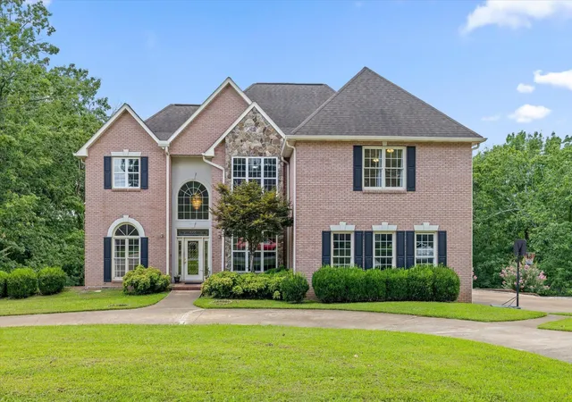 1st image of 800 Sunset Mountain Dr, Chattanooga, TN 37421 | MLS# 3285814