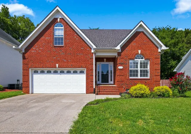 1st image of 2153 Aberdeen Cir, Murfreesboro, TN 37130 | MLS# 3529490