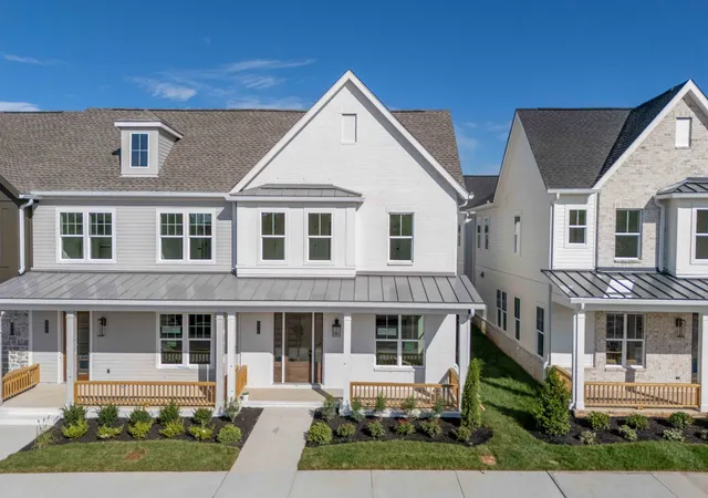 Townhouse for sale at 1060 Pique Pl, Franklin, TN 37069 | MLS# 3288465