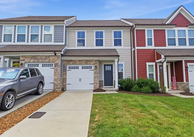 Townhouse for sale at 1099 Duncan St, Gallatin, TN 37066 | MLS# 3285848
