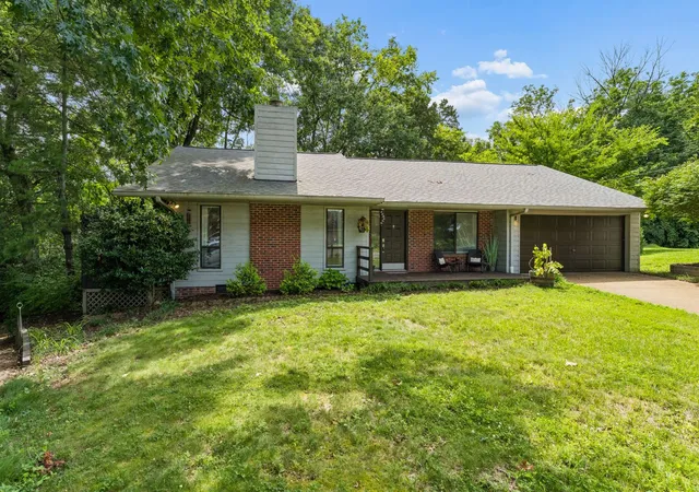 Photo 3 of Single family home for sale at 2601 Mesa Dr, Nashville, TN 37217 | MLS# 3285930 | Listing updated on 2026-08-20