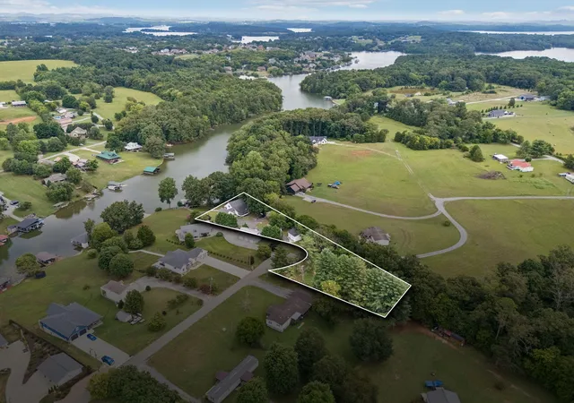 2nd image of 137 Corntassel Shores, Vonore, TN 37885 | MLS# 3285858