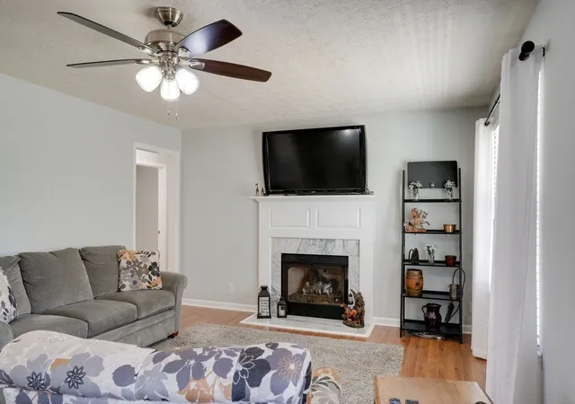 2nd image of 145 S Palmers Chapel Rd, White House, TN 37188 | MLS# 3285904