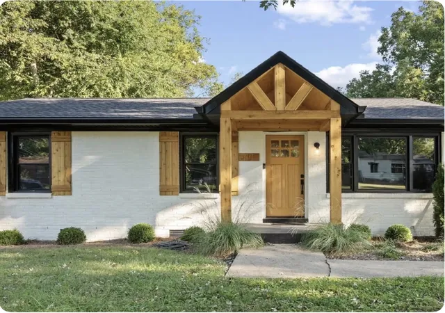 Photo 1 of Single family home for sale at 304 Scruggs Ave, Franklin, TN 37064 | MLS# 3301873 | Listing updated on 2026-07-22
