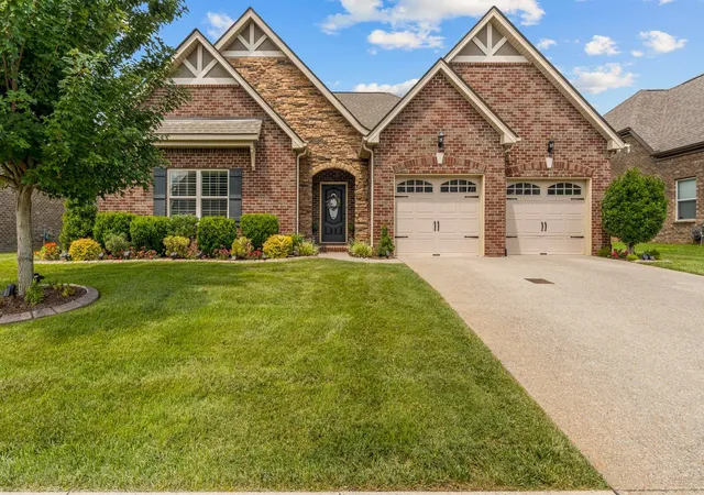 Photo 1 of Single family home for sale at 1115 Marys Pl, Lebanon, TN 37090 | MLS# 3285965 | Listing updated on 2026-08-22