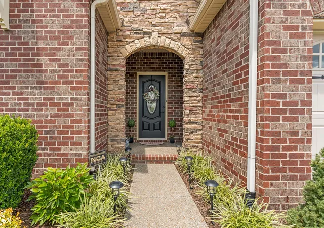 Photo 2 of Single family home for sale at 1115 Marys Pl, Lebanon, TN 37090 | MLS# 3285965 | Listing updated on 2026-08-22