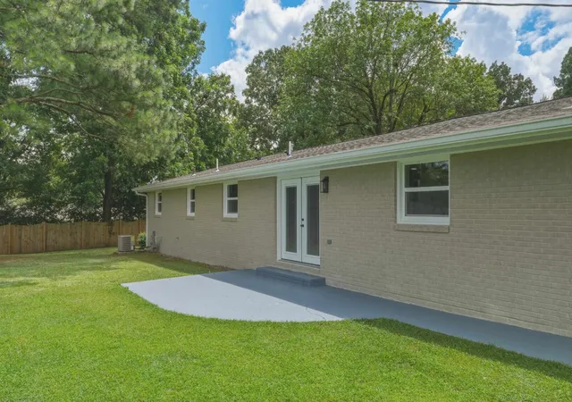 Photo 3 of Sale Pending at 317 Columbus Ave, Florence, AL 35630 | MLS# 3285964 | Listing updated on 2026-07-27