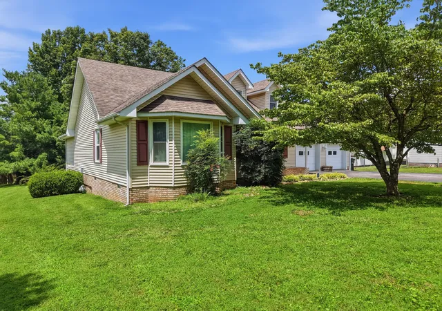 Photo 3 of Single family home for sale at 3436 Officers Chapel Rd, Cookeville, TN 38506 | MLS# 3285977 | Listing updated on 2026-09-01