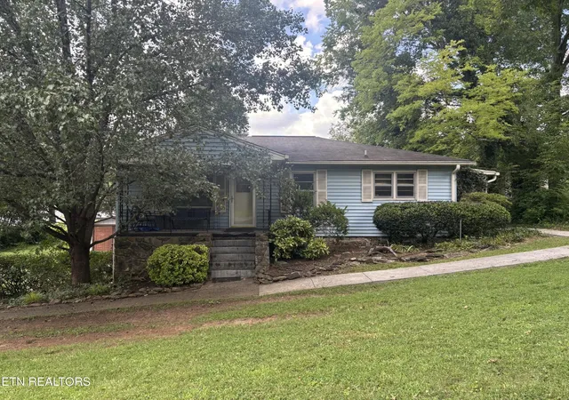1st image of 2119 Maple Dr, Knoxville, TN 37918 | MLS# 3285968